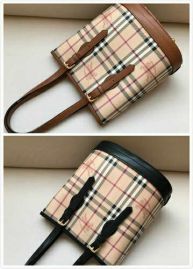 Picture of Burberry Lady Handbags _SKUfw95763093fw